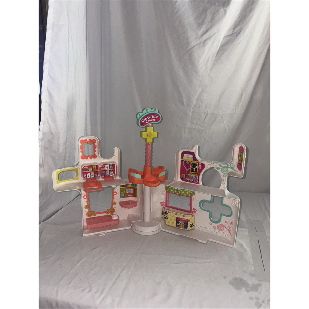 Littlest Pet Shop LPS Rescue Tails Center Hospital Play Set